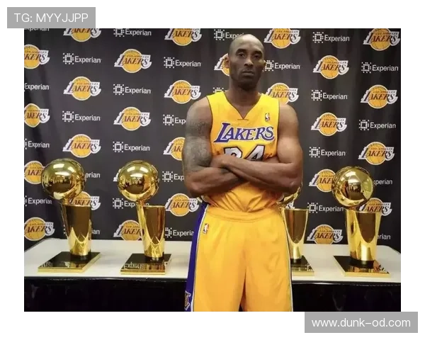 科比凌晨四点的洛杉矶，我家猫都比他睡得多