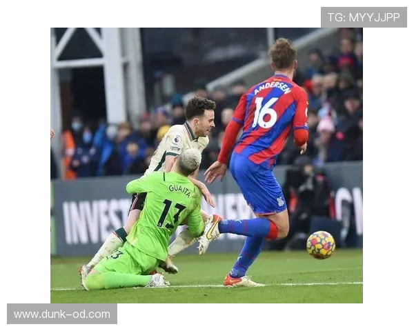 切尔西防线磨合不稳定问题持续，对争冠形势构成阶段性制约。