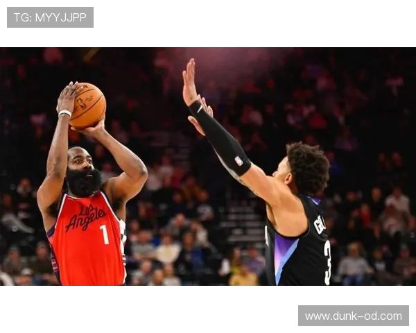 哈登挡拆助攻率提升显著 拉开与欧文关键组织差距