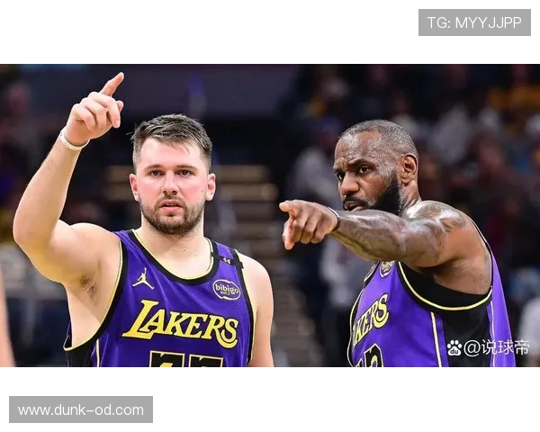 戴维斯挡拆吸引防守拉开空间助詹姆斯效率较上季回升