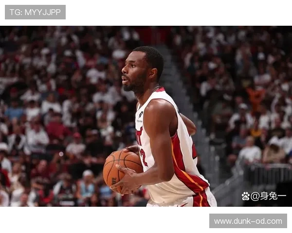 维金斯突破拉开空间提升防守效率助勇士制胜