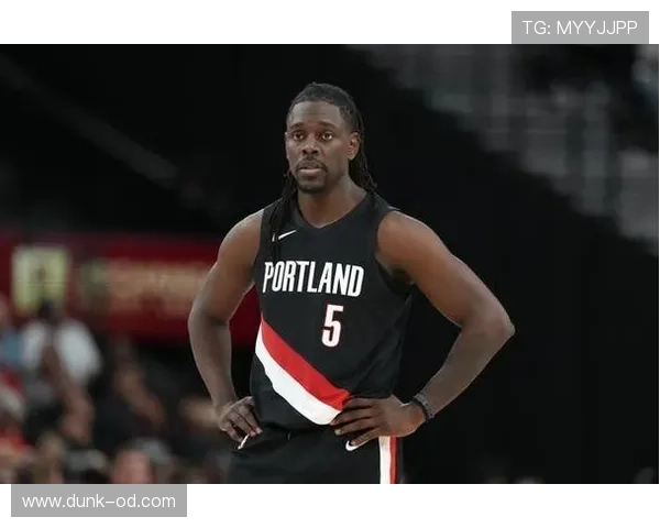 霍勒迪突破制造错位提升球队关键时刻得分效率 霍勒迪突破制造错位提升球队关键时刻得分效率